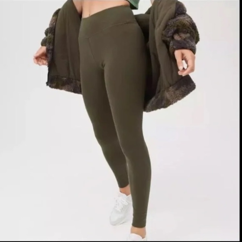 Aerie Chill Play Move Olive Green Full Length Leggings Size Small Long